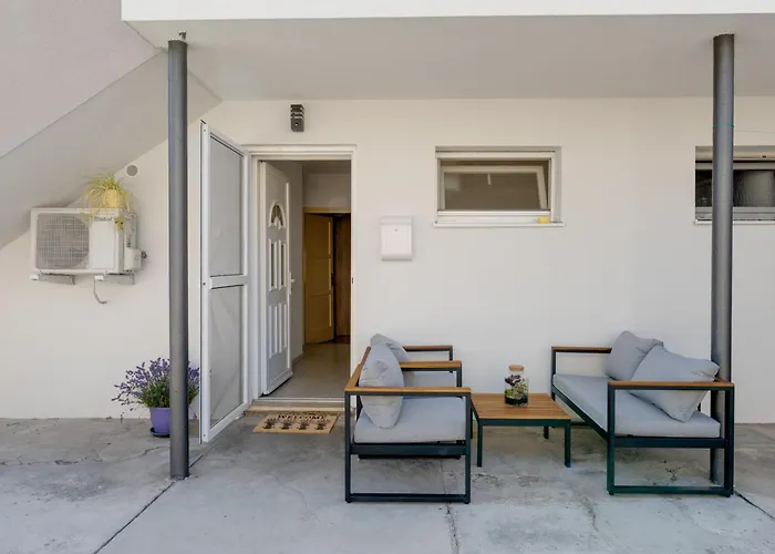 Markos アパート *