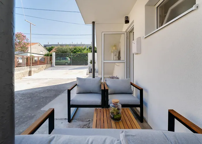 Markos アパート *