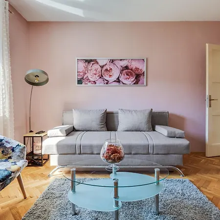 Markos Apartman